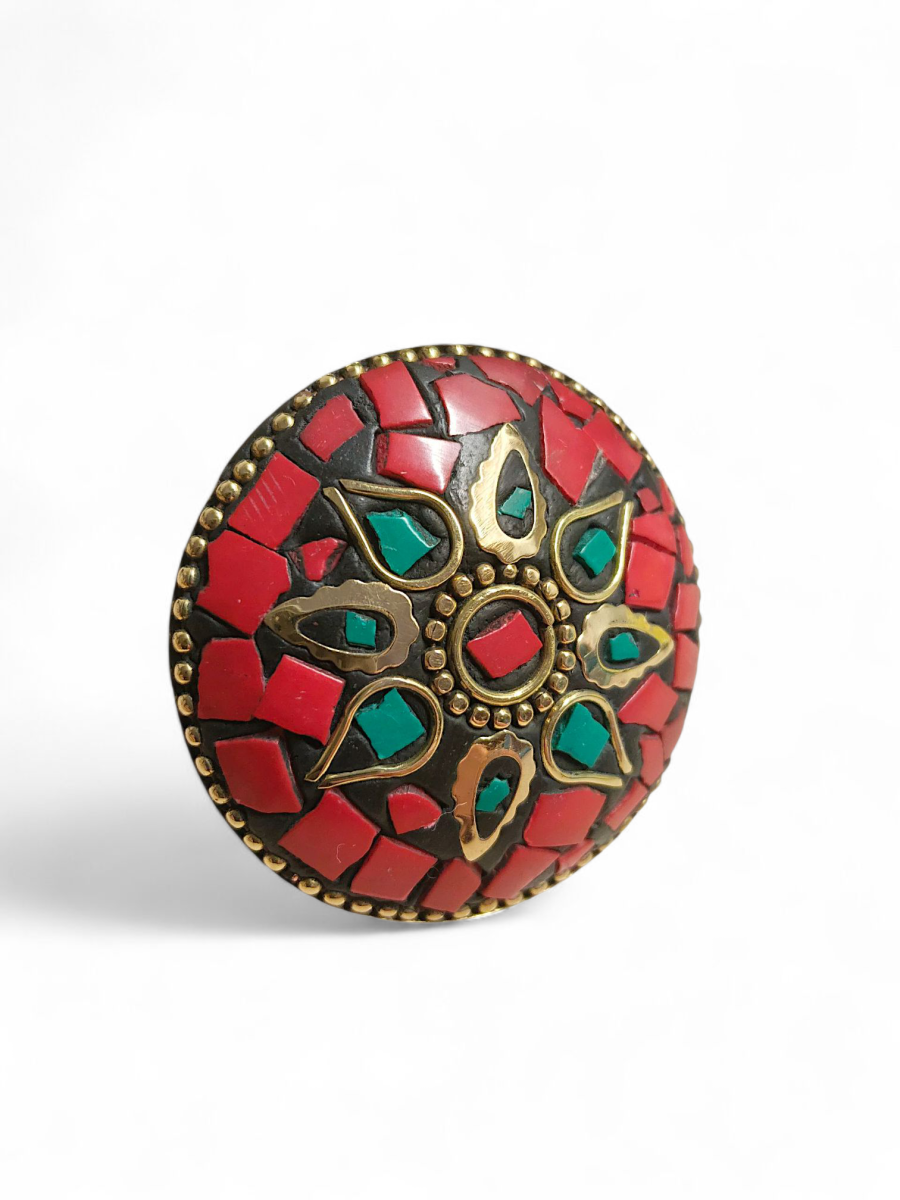 Кольцо с коралловой крошкой