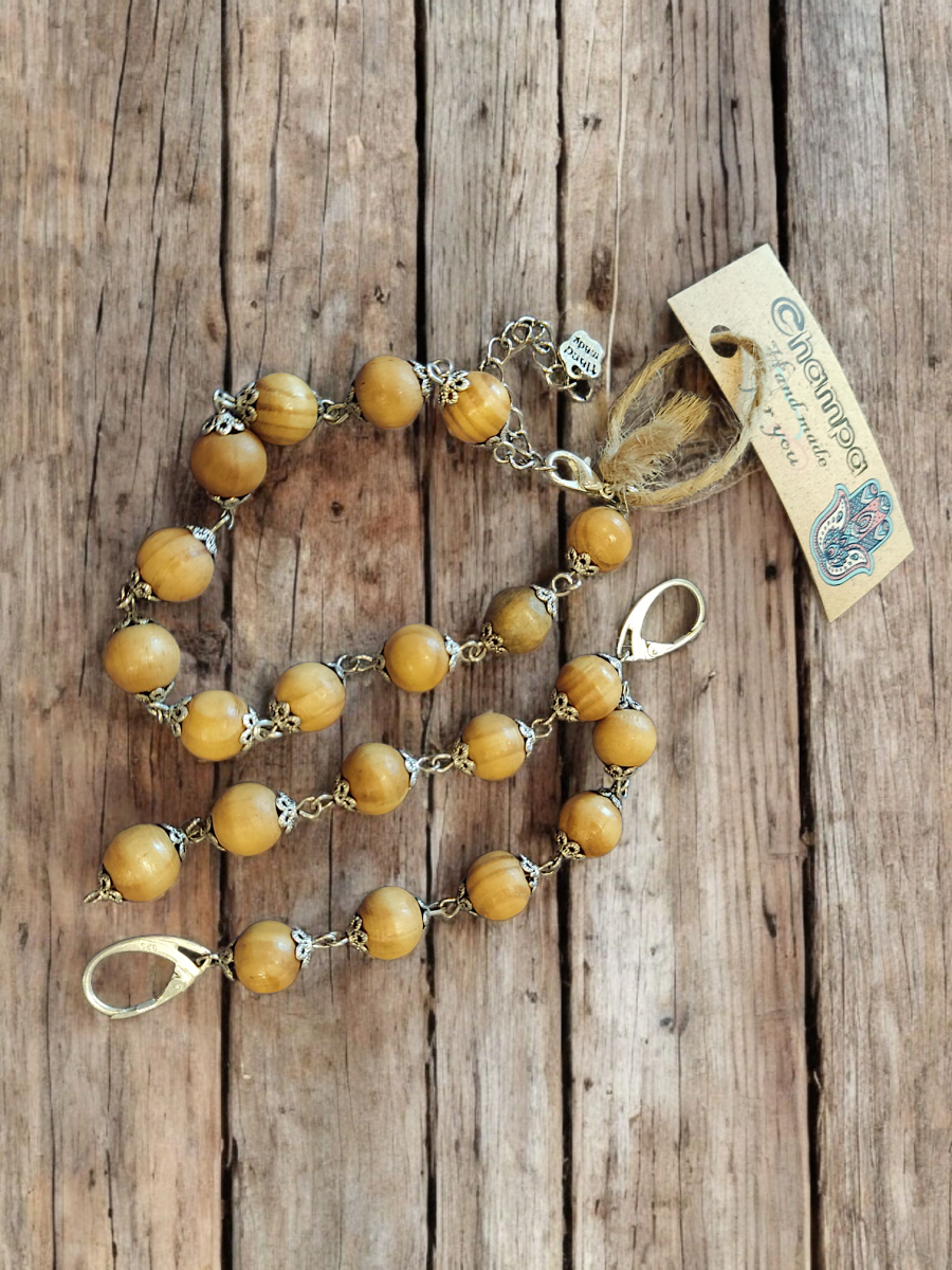 Комплект с деревянными бусинами