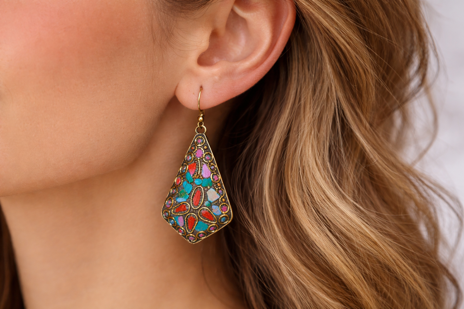 10 способов выбрать красивые серьги, которые подходят именно вам