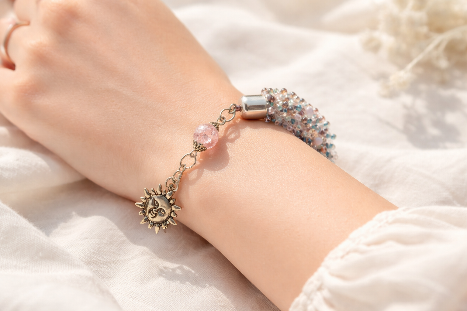 Купить женские браслеты ручной работы онлайн в Самаре: Топ-10 стильных вариантов